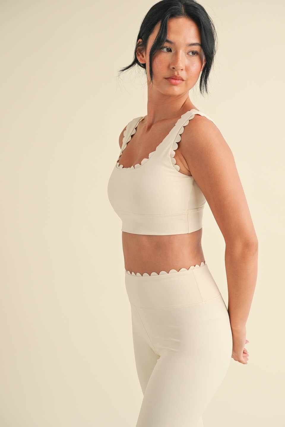 Scallop Edge V-Back Bra Top and Full Length Leggings Set