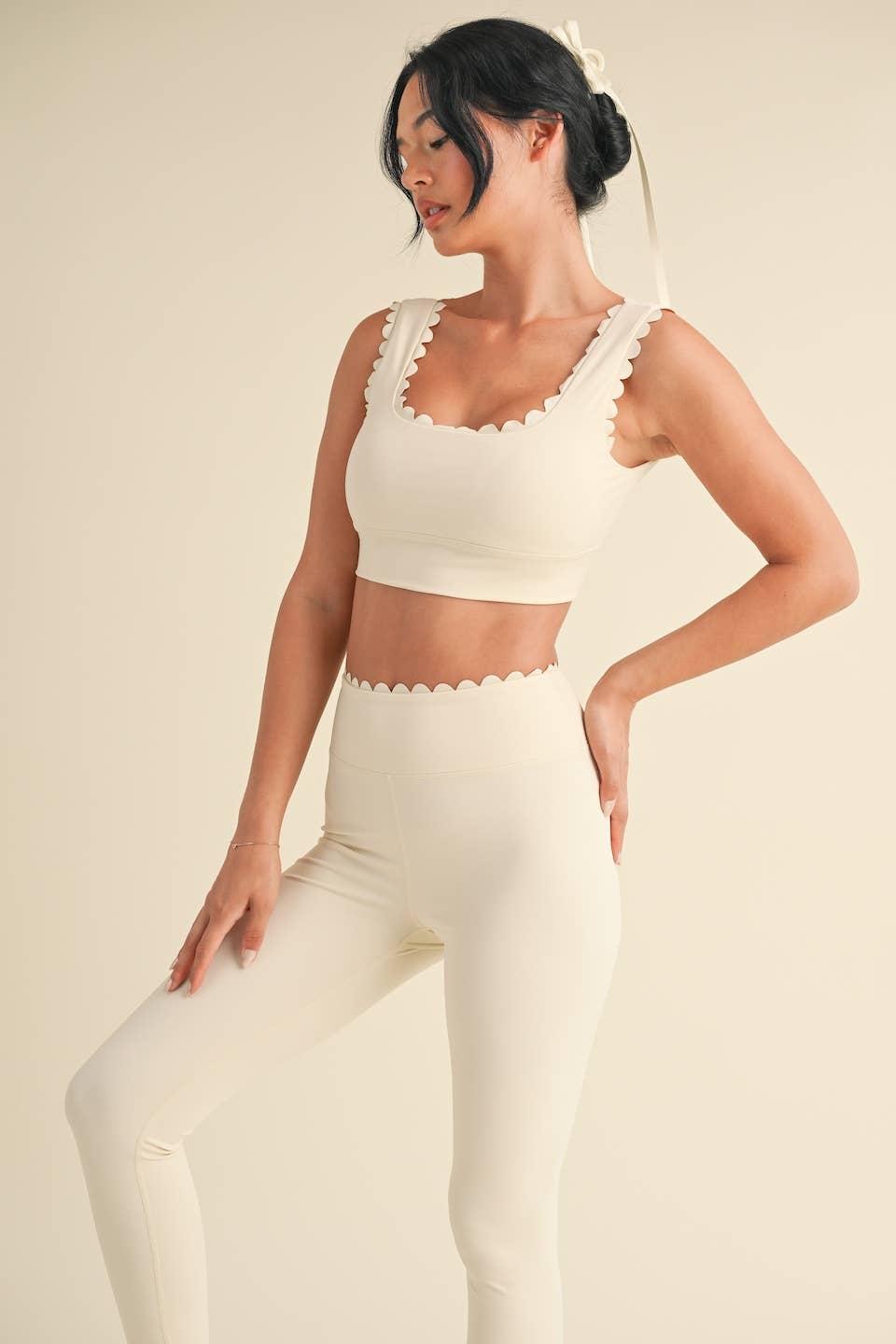 Scallop Edge V-Back Bra Top and Full Length Leggings Set