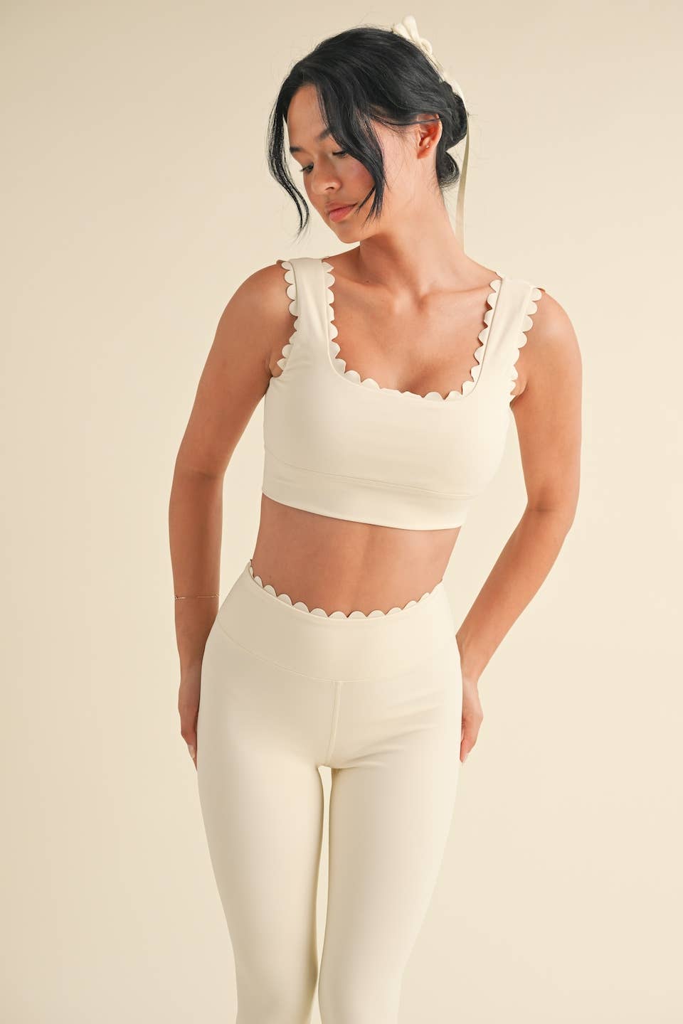 Scallop Edge V-Back Bra Top and Full Length Leggings Set
