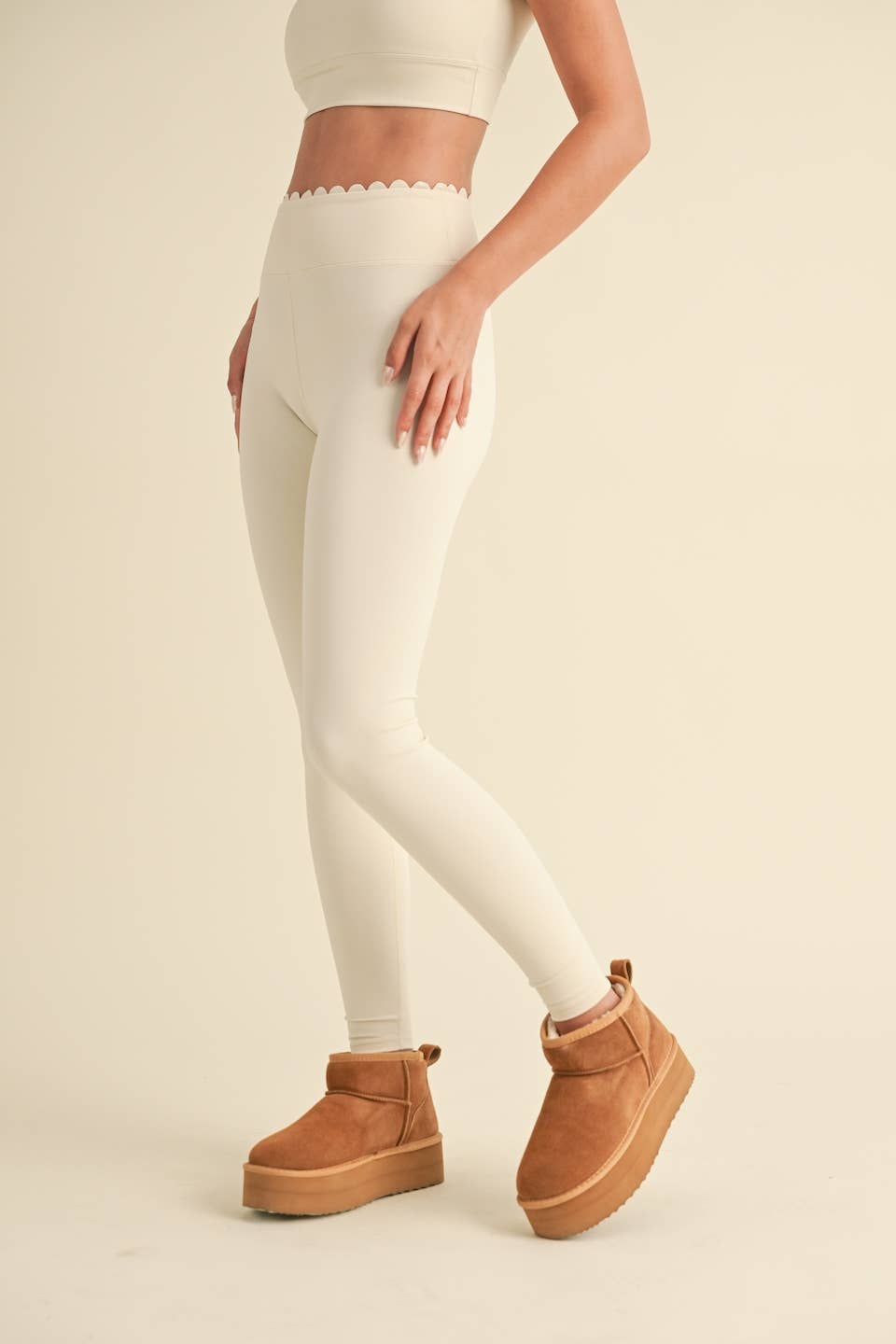 Scallop Edge V-Back Bra Top and Full Length Leggings Set