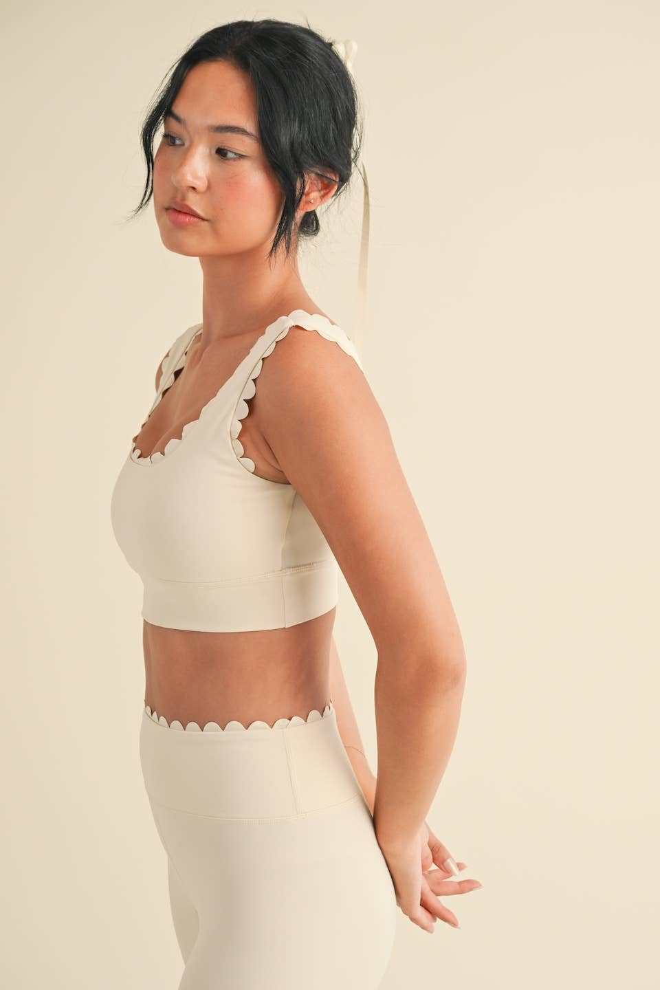 Scallop Edge V-Back Bra Top and Full Length Leggings Set