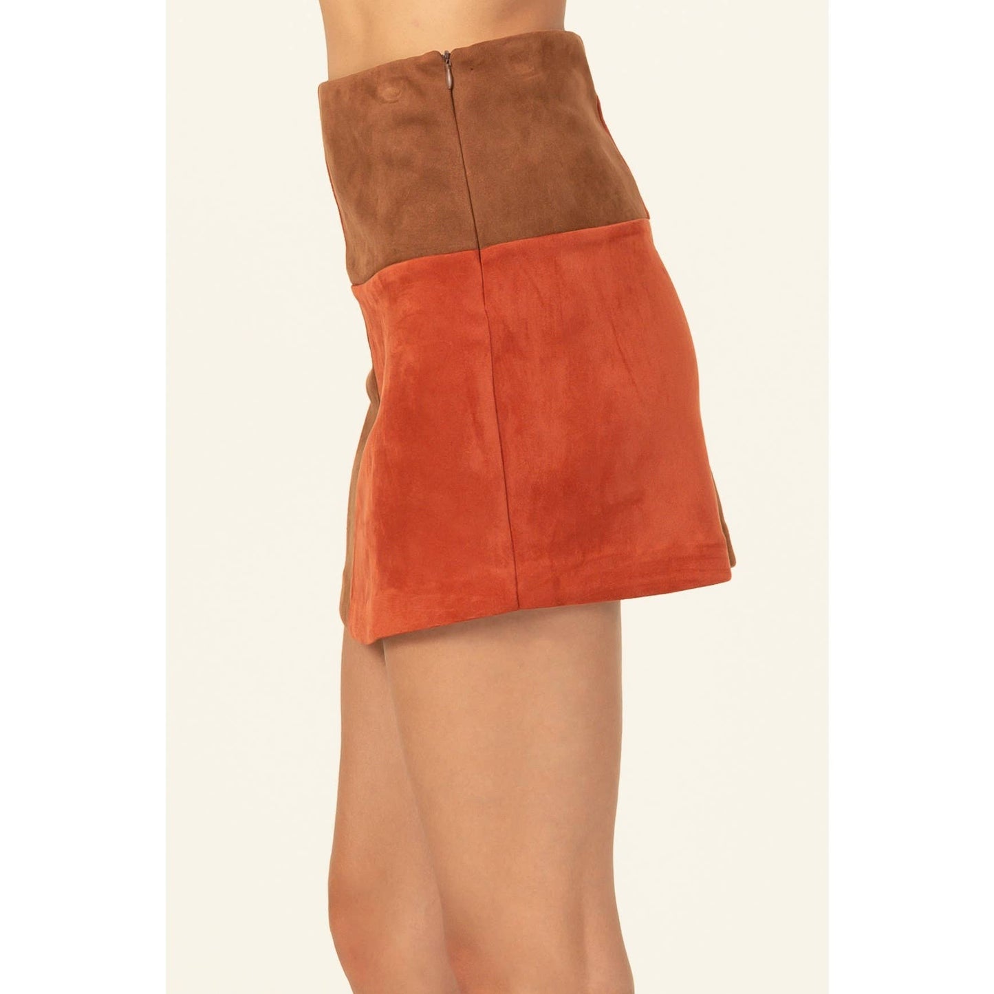 HF22H708-FAUX SUEDE COLOR BLOCK  MINI SKIRT