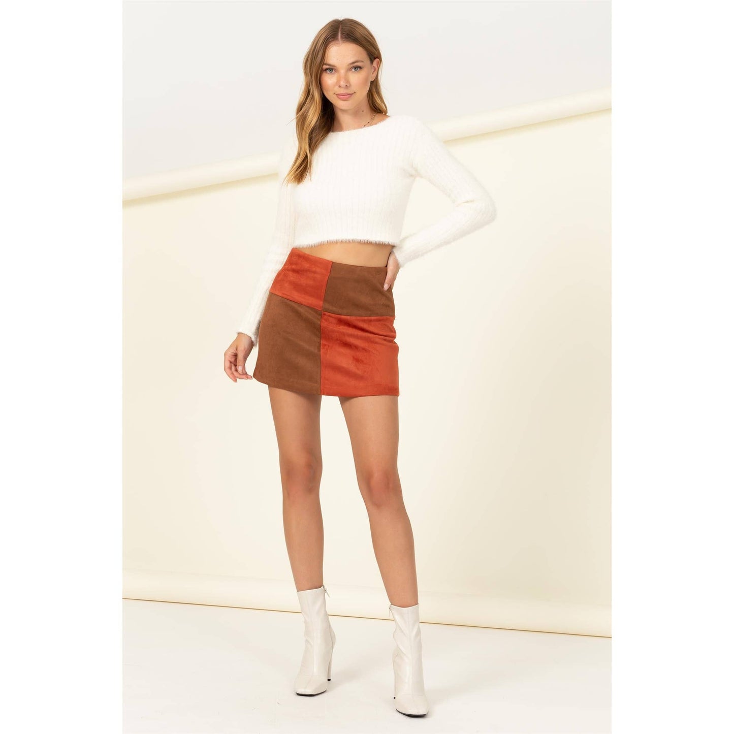 HF22H708-FAUX SUEDE COLOR BLOCK  MINI SKIRT